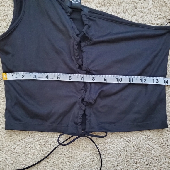Forever 21 black off the shoulder lace up crop top - Picture 5 of 6